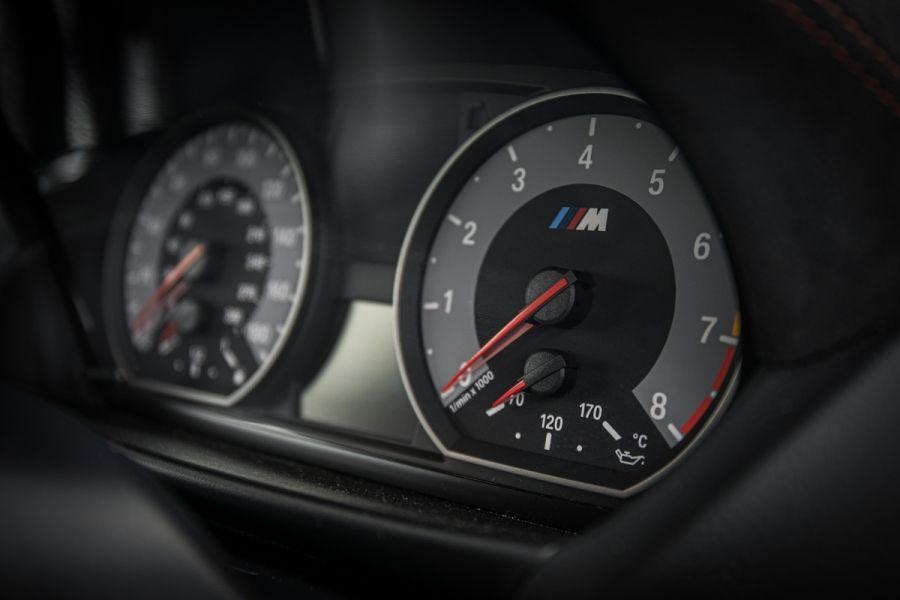 Панель приборов BMW 1M Jay Kay Car 2012 года  (UK) (фото 16 из 19)